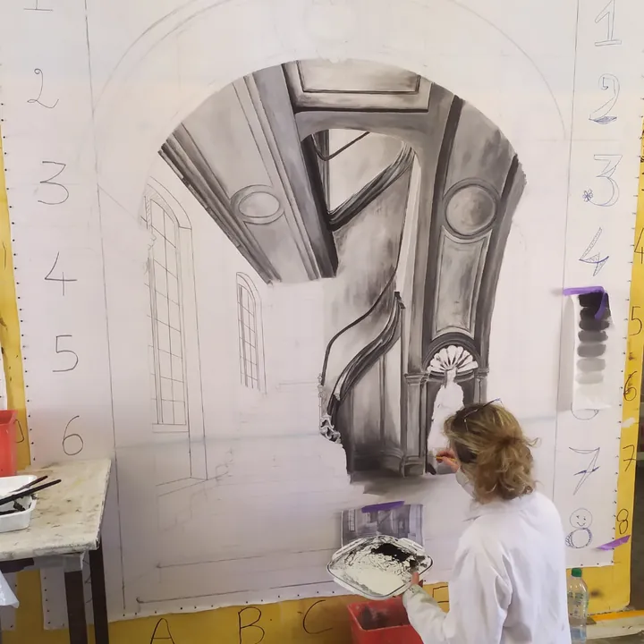 Décor de théâtre en trompe-l'œil peint à la gigouille, étape 2