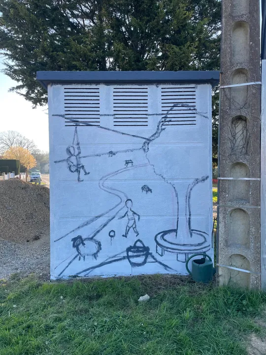 Poste Enedis de Saint-Denis-du-Maine, mise en place au fusain, à l'échelle
