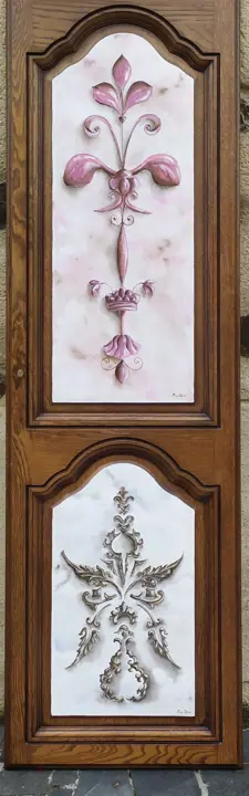 Porte en chêne peinte, décor d'arabesques