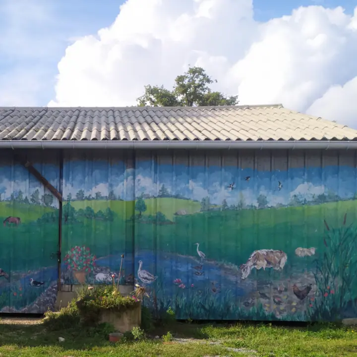 Fresque peinte sur tôle à Saint-Denis-du-Maine, étape 4