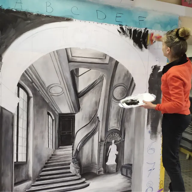 Décor de théâtre en trompe-l'œil peint à la gigouille, étape 5